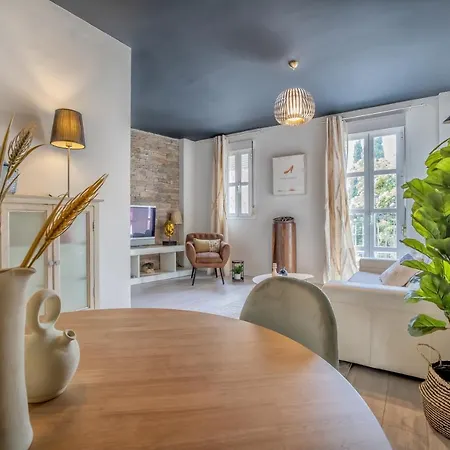 Cerca De La Mezquita De & Free Private Parking Apartman