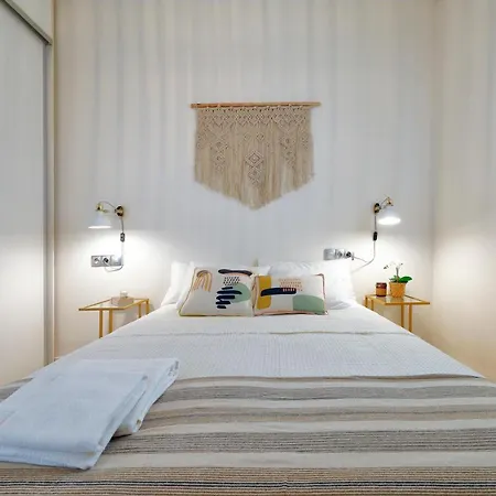 Cerca De La Mezquita De & Free Private Parking