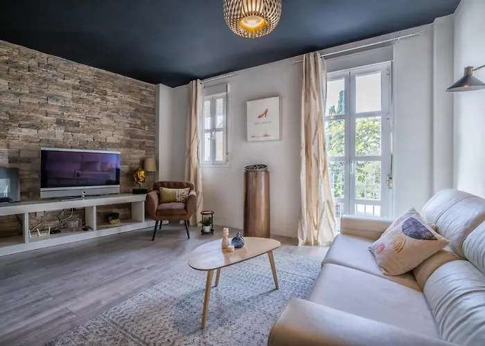 Cerca De La Mezquita De & Free Private Parking Córdoba