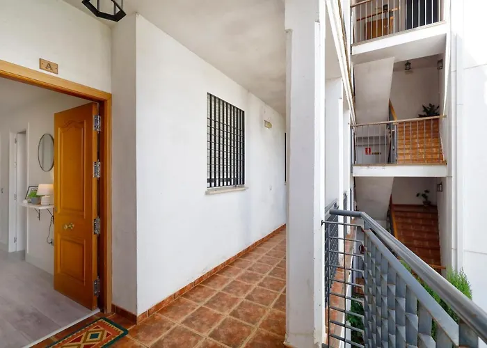 דירה Cerca De La Mezquita De & Free Private Parking קורדובה